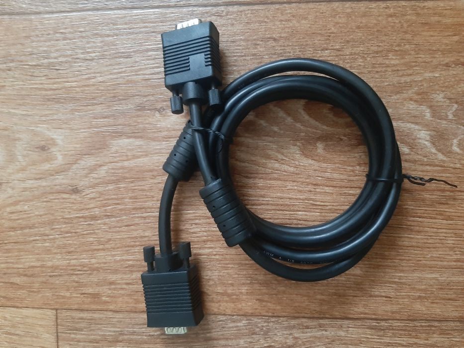 Кабель комп'ютерний VGA VGA 30V на 2 м.