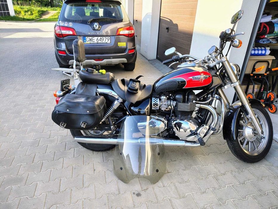 Triumph  Bonneville America