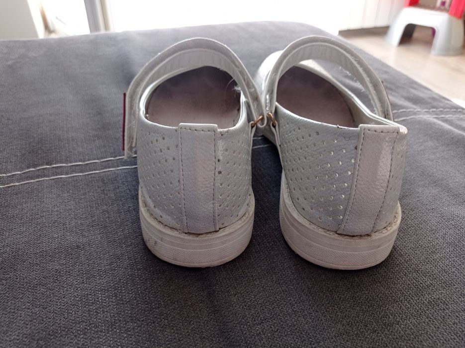 Pantofle dla dziewczynki rozmiar 36