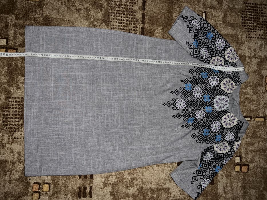 Вишите плаття. Вишиванка