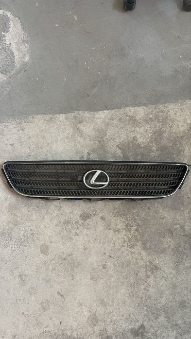 Grelha frente parachoque lexus is300