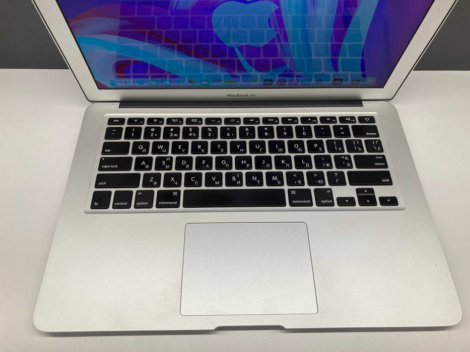 MacBook Air 13 2015 i6 4GB | 256GB • 84732
