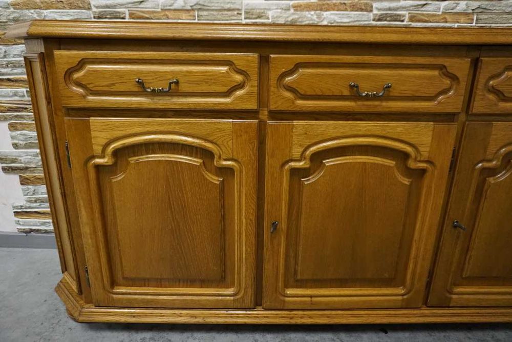 Komoda Dębowa 3 drzwiowa szer. 170 cm    P-1347