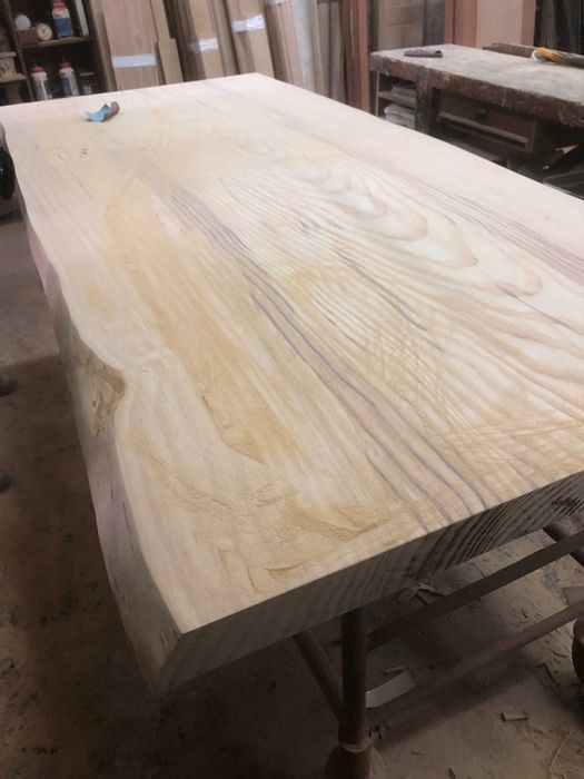 Mesa Rustica em madeira de Pinho