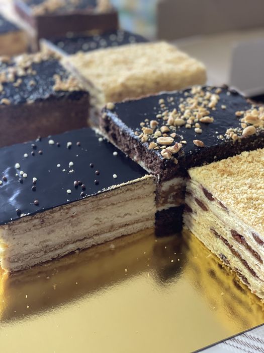 Пляцки на замовлення, пляцки на весілля, домашні торти