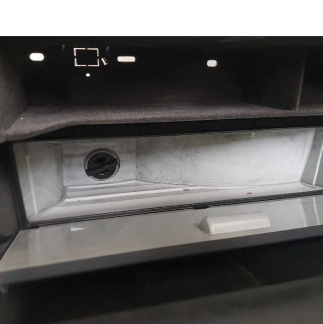 Porta-Luvas AUDI A4 8E & cooler como novo!