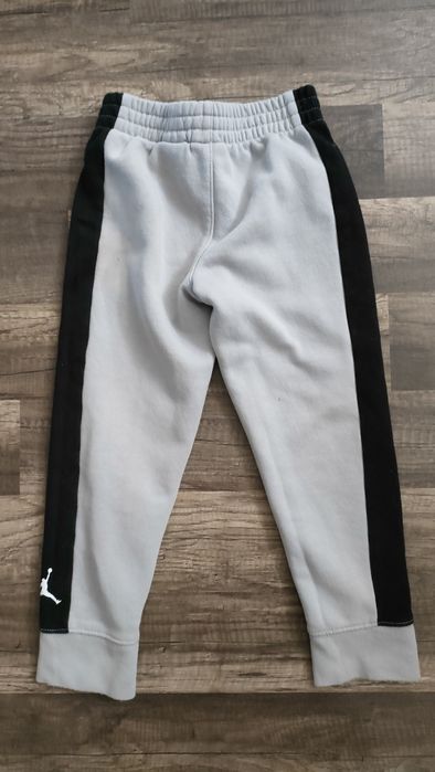 ciepłe,dresowe spodnie JORDAN 104/110