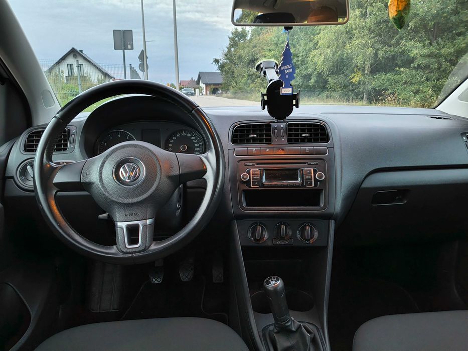 polo 1.2 benzyna alufelgi światła do jazdy dziennej