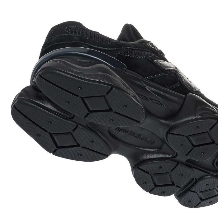 Мужские кроссовки New Balance 9060 Triple Black. Размеры 41-45