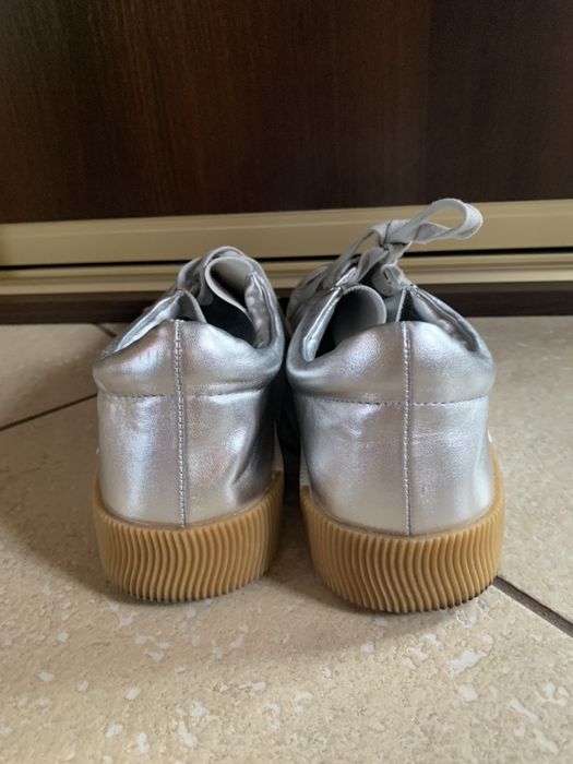 Buty reservd