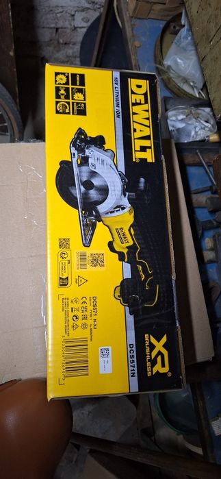Pilarka dewalt  nowa