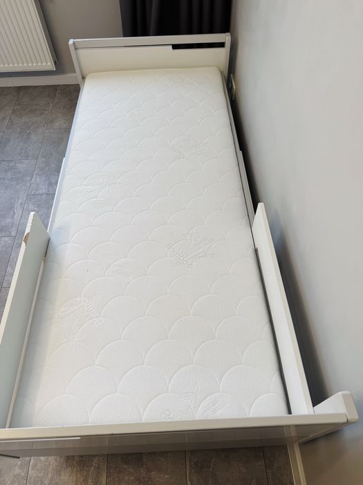 Кровать и матрас