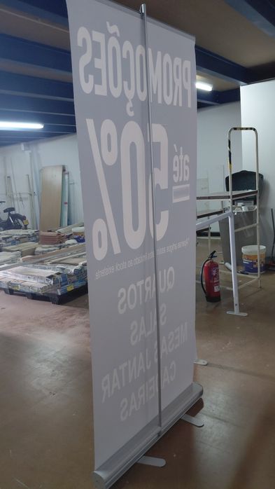 Roll up 85x210cm, como novo