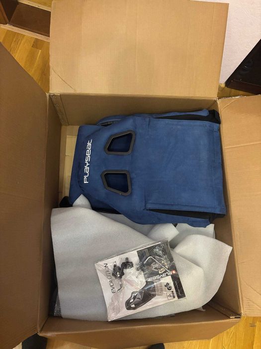 Playseat Evolution - Playstation + кріплення під КПП