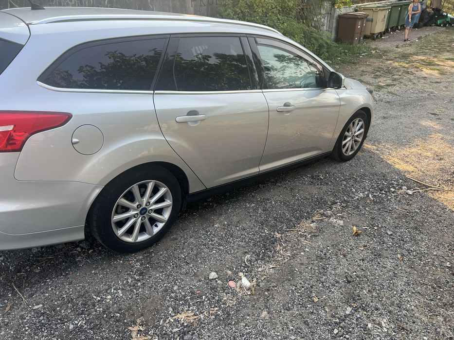 Ford focus titanium 2016