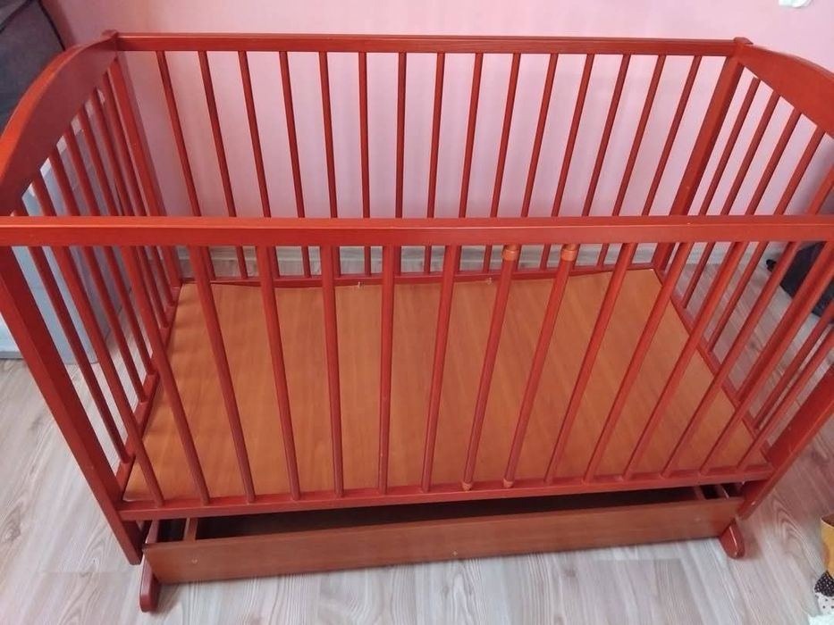 Sprzedam łóżeczko w bardzo dobrym stanie