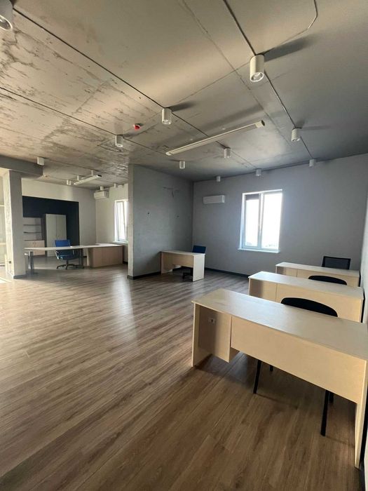 Без %!Є генератор Оренда офісу Riverstone Трускавецька 4Б, Рівер Стоун