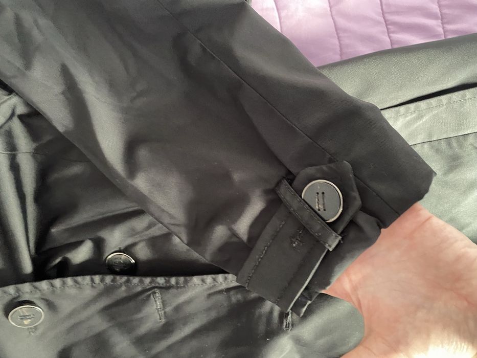 Gabardina preta Zara