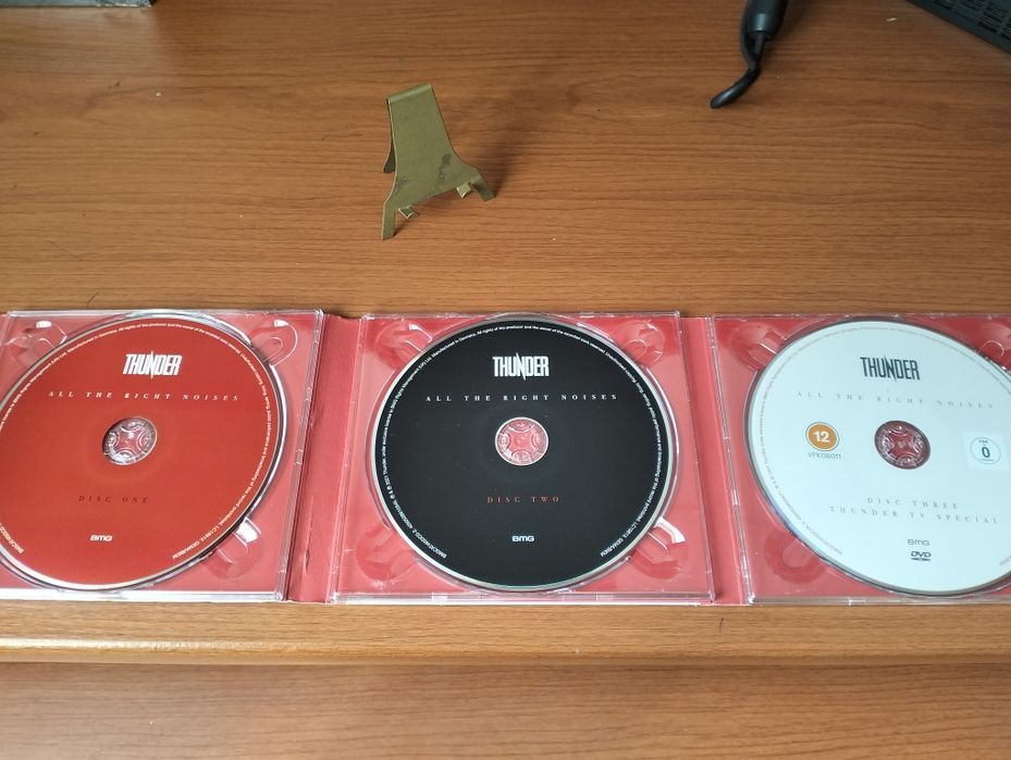 CD duplo + DVD Thunder