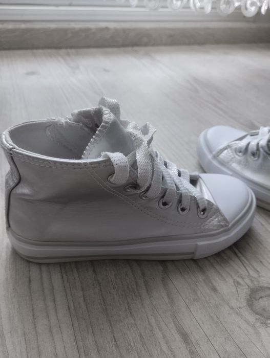 Trampki srebrne coccodrillo r 29- 19 cm