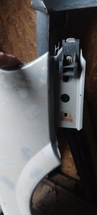 Крило переднє Опель вектра б opel vectra b праве ліве усілітель бампер