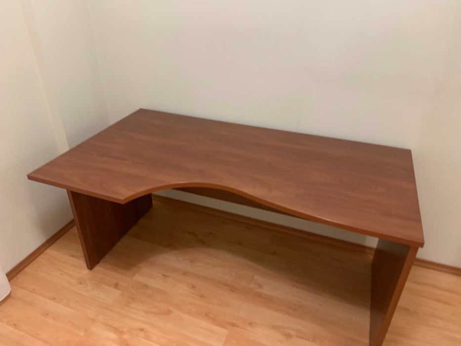 Стол руководителя - офисный