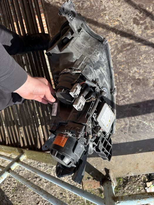 Фара фари передні Mitsubishi Outlander 13-15 лінзовані