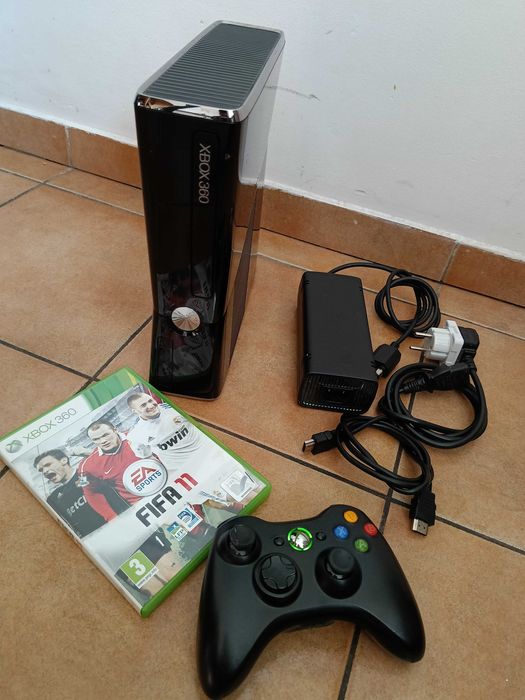 Xbox 360 Slim +pad +1 gry / Konsola xbox360