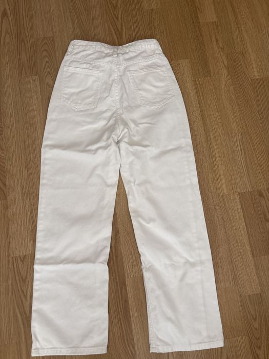 Білі джинси wide leg. Розмір xs майже нові, одягала лише 2 рази