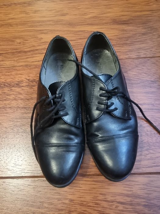 Eleganckie buty chłopięce garniturowe rozmiar 31