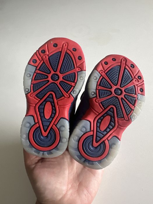 Buty spiderman swiecace roxmiar 20