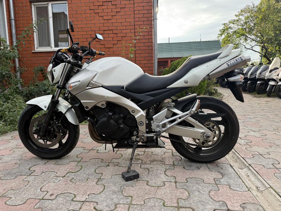 Мотоцикл Suzuki GSR400 рестайлінг