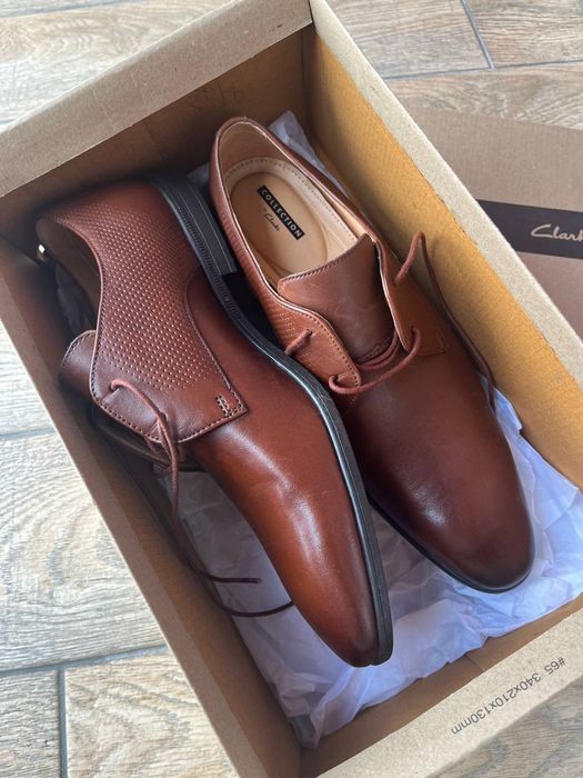 Чолові шкіряні туфлі Clark’s