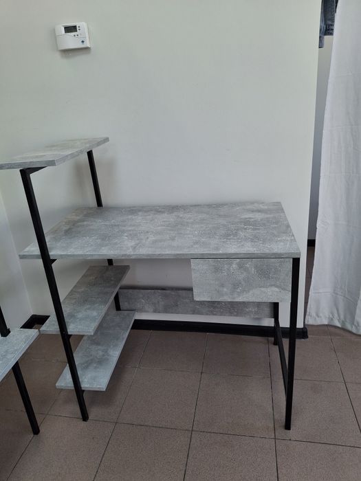 Стіл столик у стилі лофт