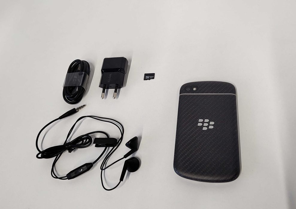 Kolekcja BlackBerry Q10 Czarny Bez Simlocka