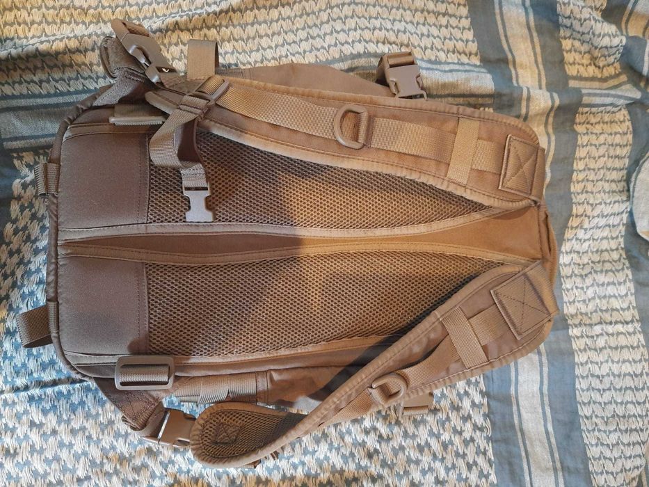 AIRSOFT - HELIKON chestrig + RACCOON Mk2® Backpack e extras