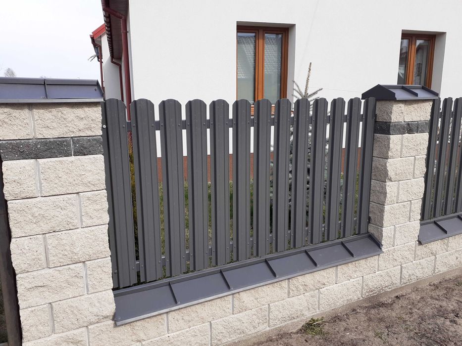 Metalowe sztachety ogrodzeniowe BUDMAT - Zainwestuj w spokój i wygodę!
