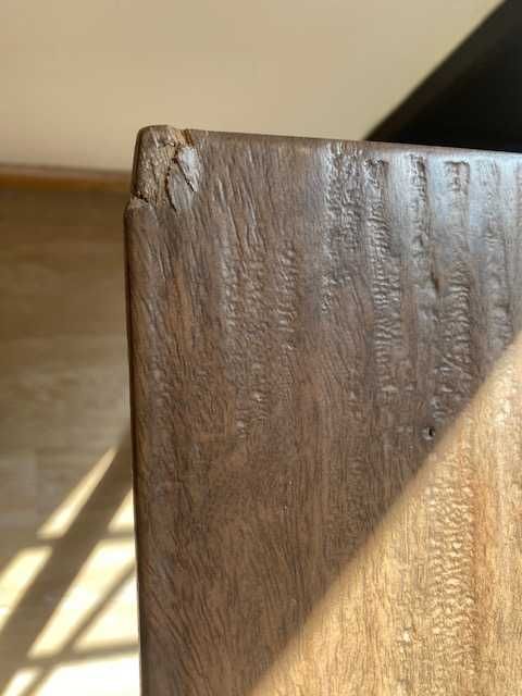 Mesa de jantar - madeira