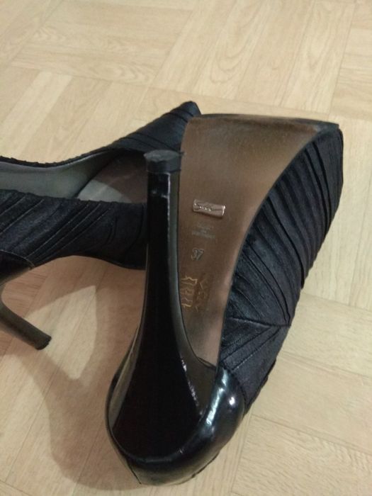 Sapatos Samelli salto alto