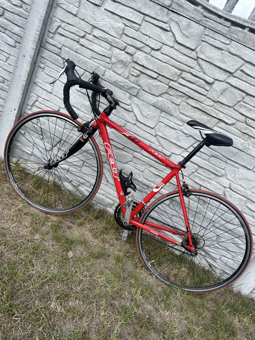 Rower szosowy (kolarzówka) Felt