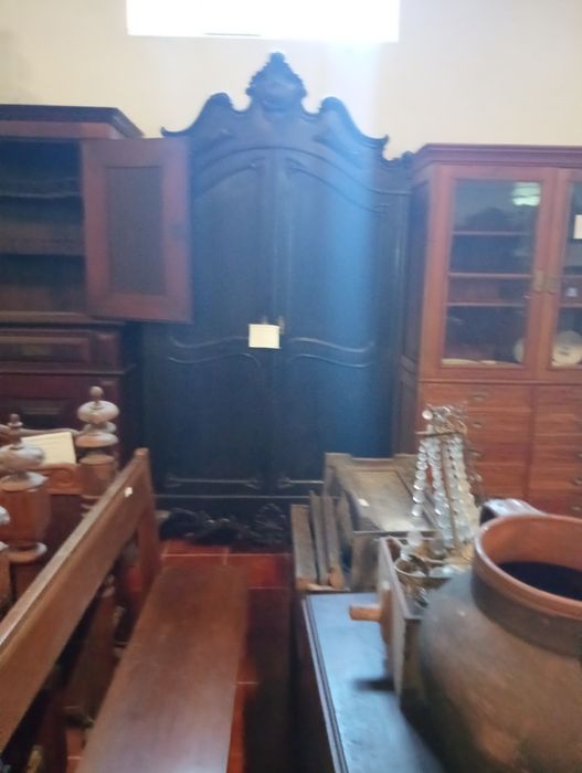 Recheio de loja de antiguidades