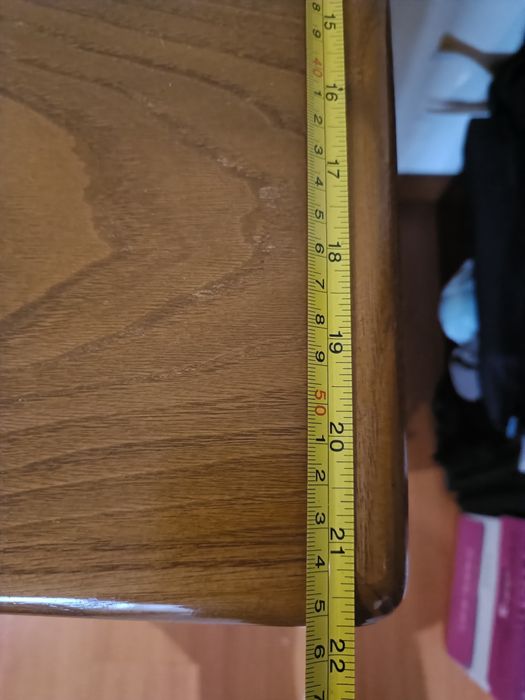 Secretária em Pinho Maciço