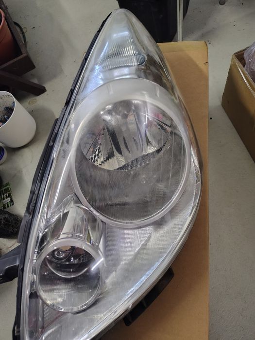 Nissan note zestaw lamp przednich e11 09-13