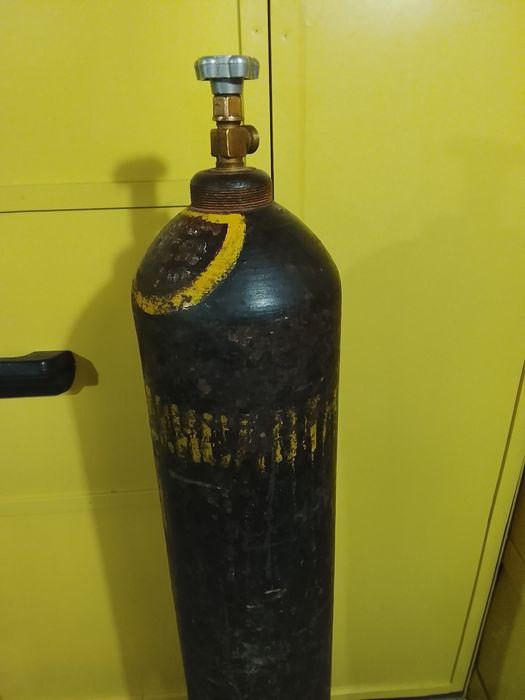 Балон углекислый.балон