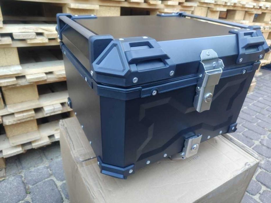 ALUMINIOWY kufer motocyklowy centralny CZARNY 45L / 55L / 65L+ PŁYTA