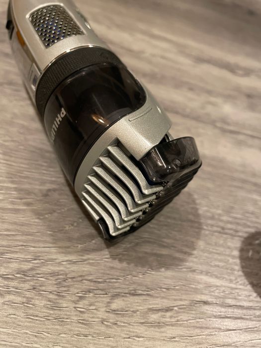 Maquina barba Philips com aspiração a vácuo