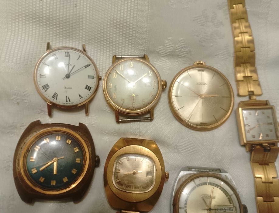 Советские позолоченные часы Луч Ракета Заря Восток