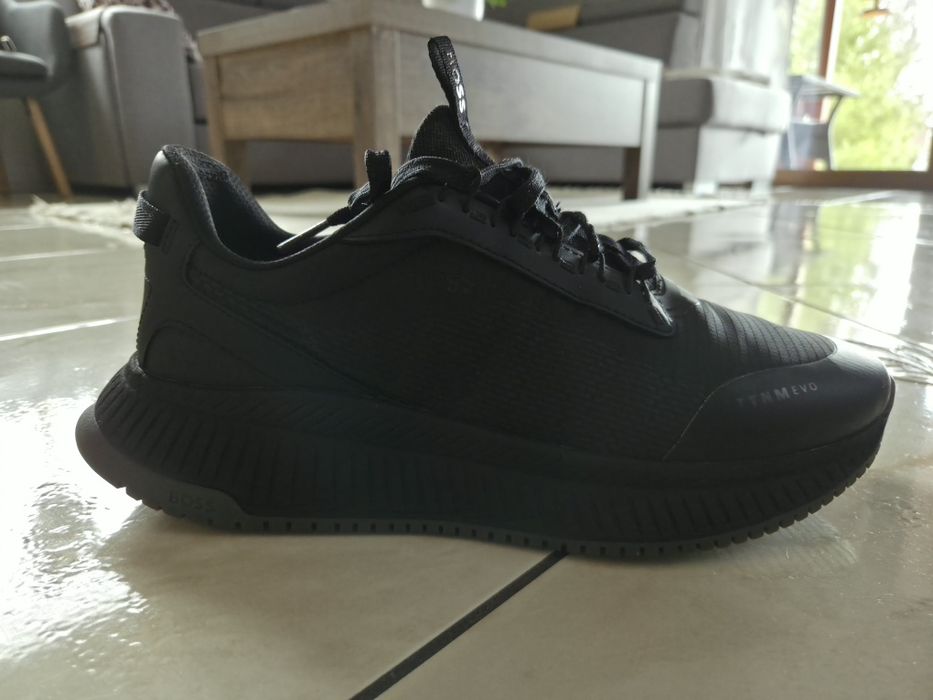 Buty marki Hugo Boss