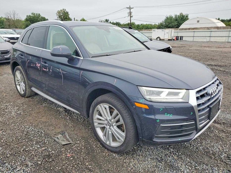 Audi Q5 2019 Premium Plus /