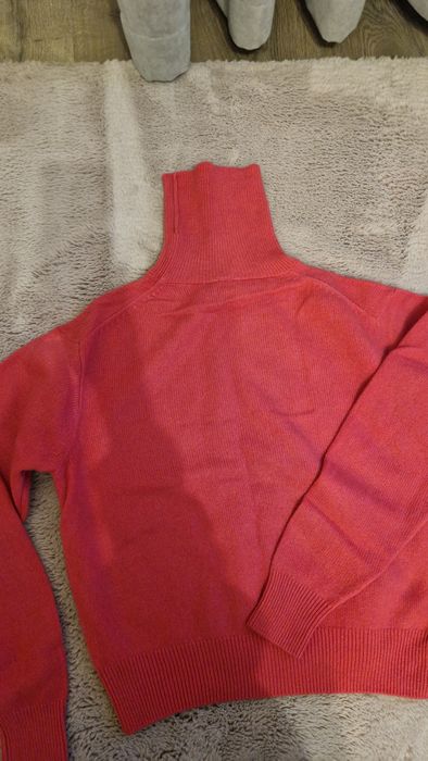 Жіночий воєнний светр Uniqlo